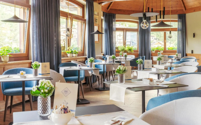 Franceschi Park Hotel