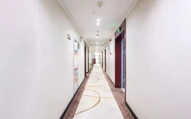 8 2 Business Hotel (Hefei Hi-tech Zone Anyi Affiliated Hospital Branch) – Hotel Rooms – Hefei