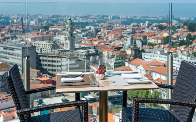 Hotel Dom Henrique Downtown