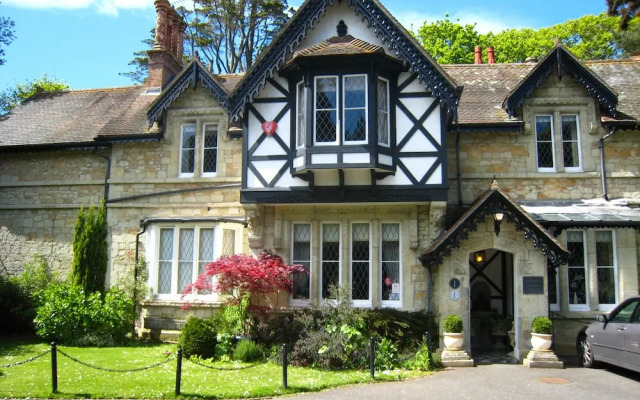Rylstone Manor