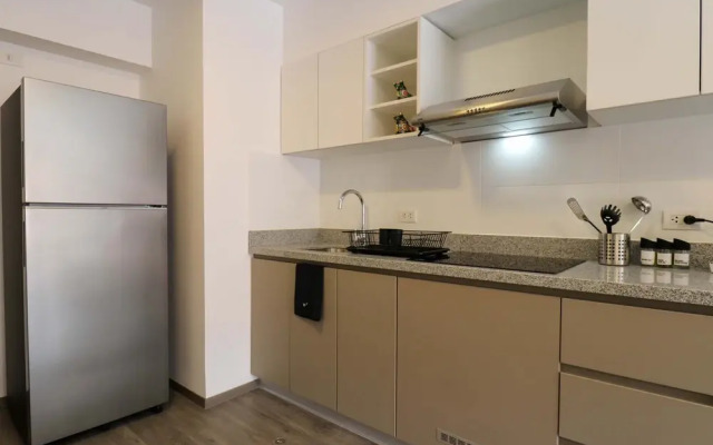 w Stunning 1BR w Great Balcony in Cusco