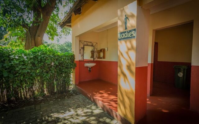 Jollyboys Camp - Hostel