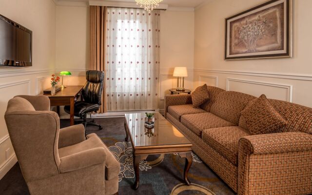 Parc Suites Hotel