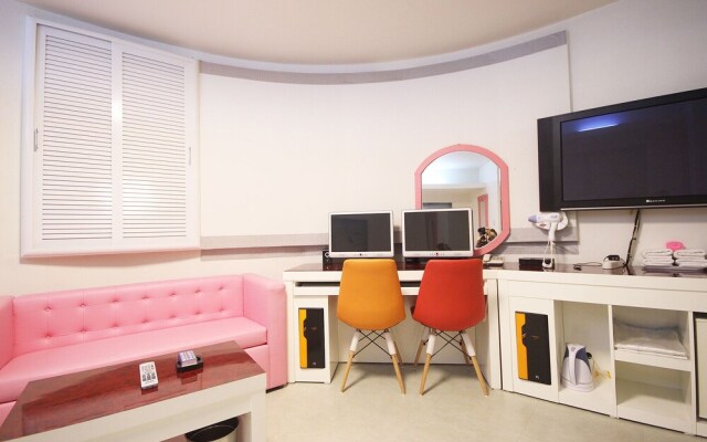 Jeonju Uadong Chereville