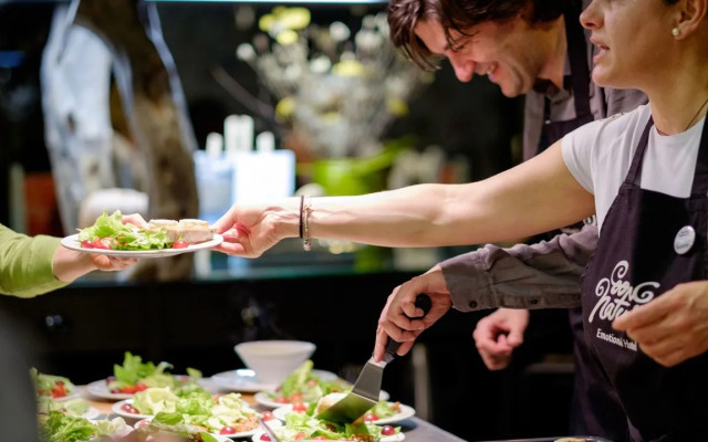 Cooking and Nature Emotional Hotel