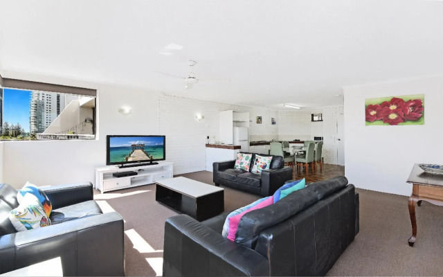 Broadbeach Travel Inn Apartments