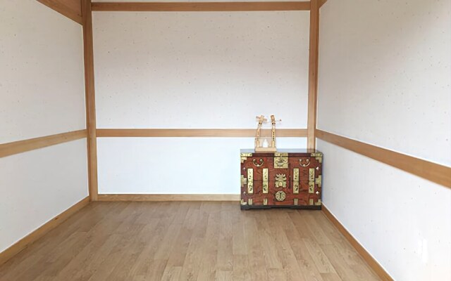 Yongin Hanok Pension Sujindang