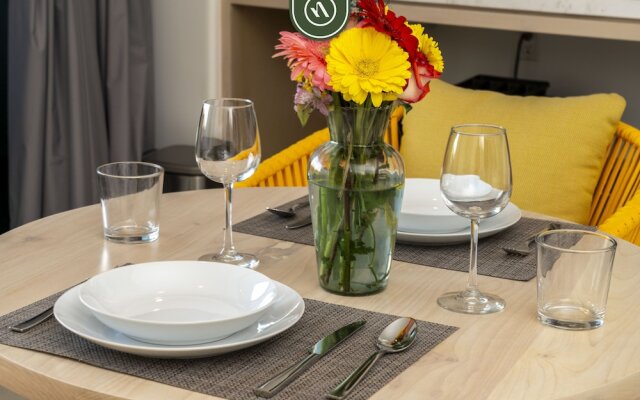 Tower 605 by Naya Homes