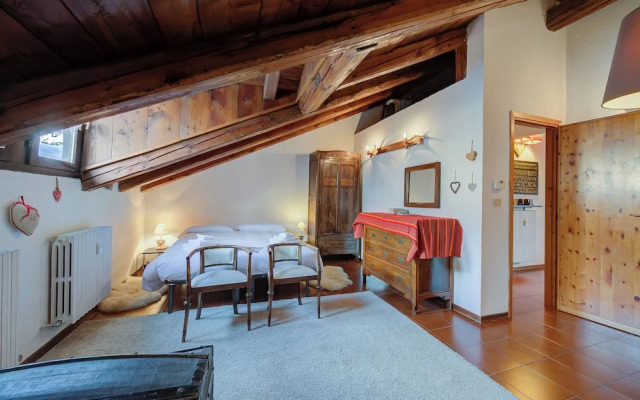 Le Meublé (between City Center & Skiing)