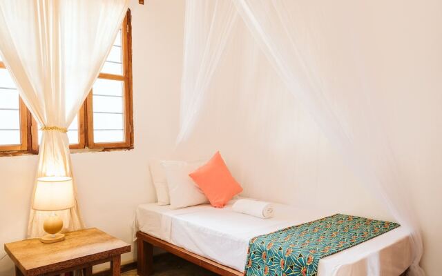 Bahati Sunset Bungalows