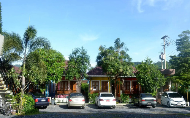 Toffee House Resort