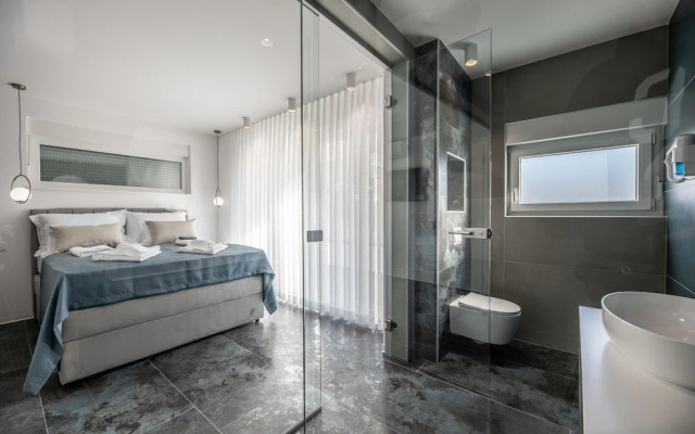 Luxury Villas Travera