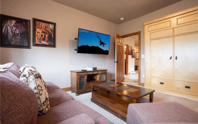 Churchill Lodge South