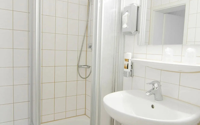 Hotel & Restaurant Park Cafe ISA