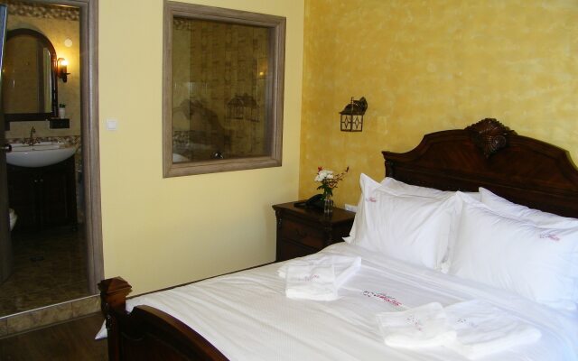 Theatro Hotel Odysseon