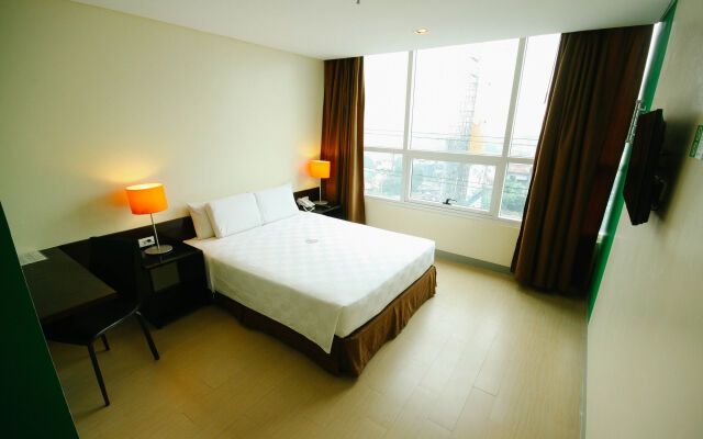 Go Hotels Plus Mandaluyong