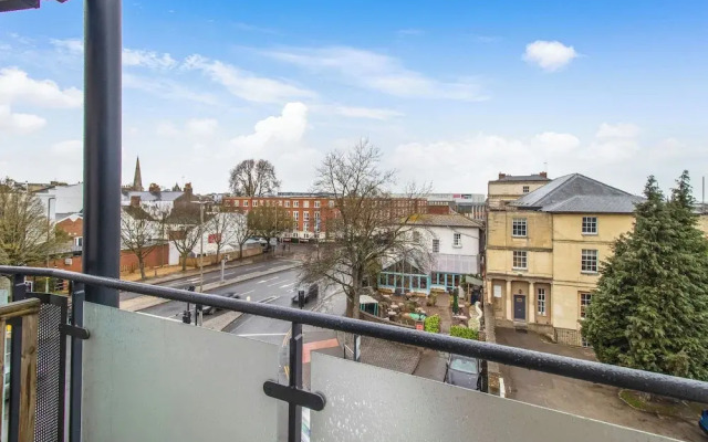 Central 1 BD in the Heart of Cheltenham