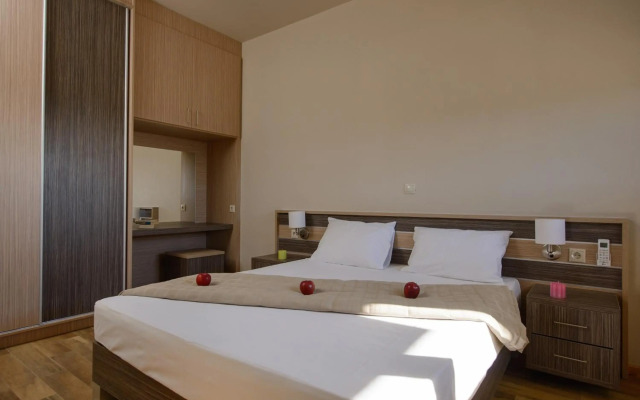 Lenikos Resort