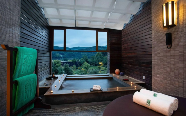 Banyan Tree Tengchong