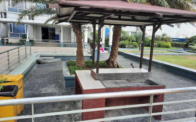Stylish Condo at Mezza 1 With Fast Wifi & Netflix