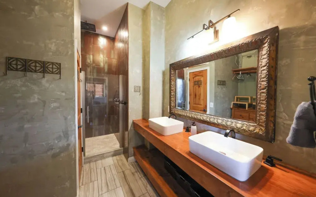 Bamboo Loft 6BR