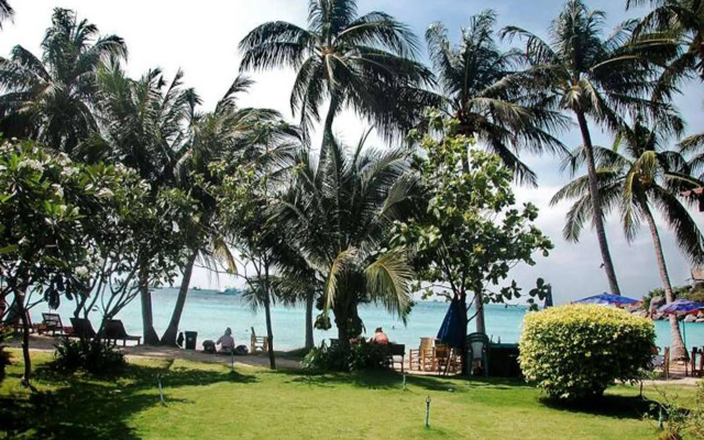 Palm Leaf Resort