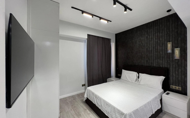 Derenik Demirchyan street, 2 bedrooms Modern, Beautiful apartment DE333