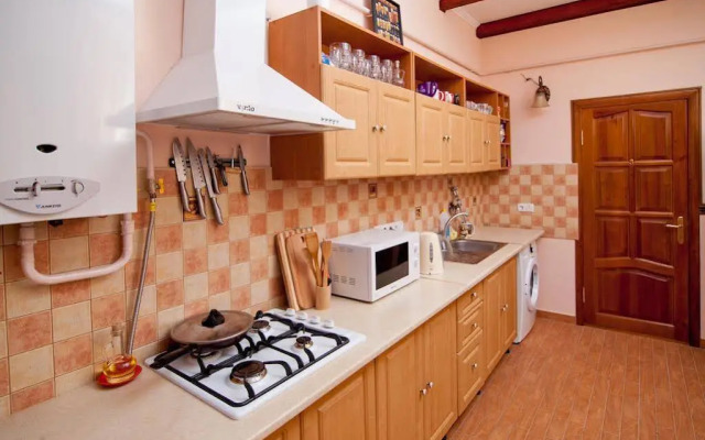 Uyutniy