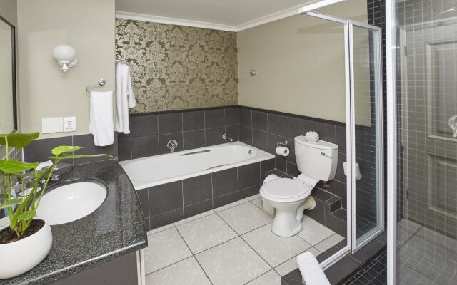 Bantry Bay Suite Hotel