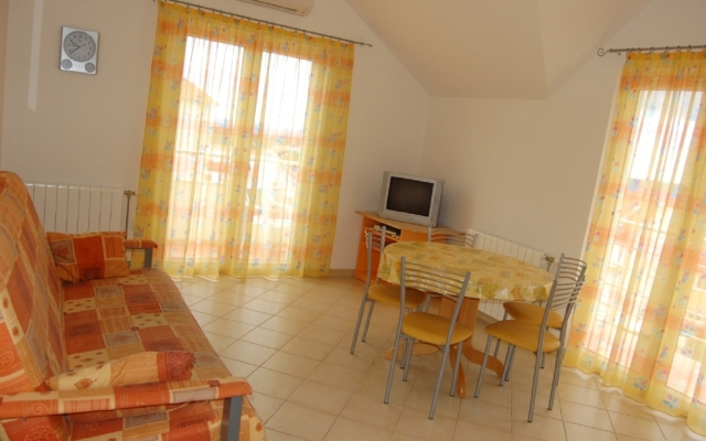 Apartment Marti - free parking and grill: A4 - Tamaris Hvar, Island Hvar