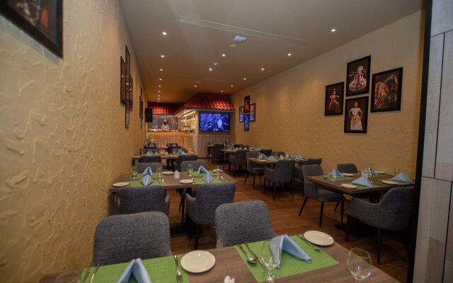 Fortis Hotel