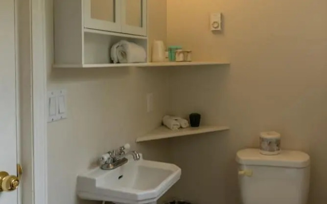 Barefoot Villas Cabin 3 Caribou