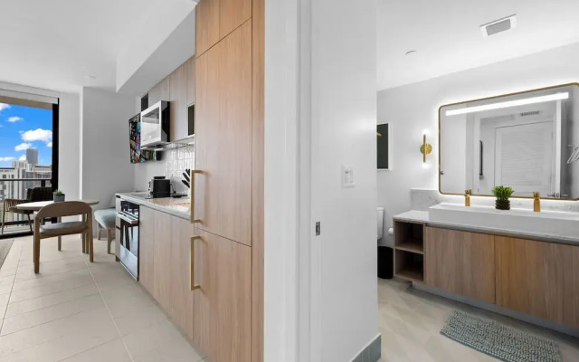 Elegant Studio with Panoramic City Views