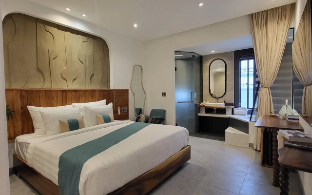 Santori Villa My Khe Beach