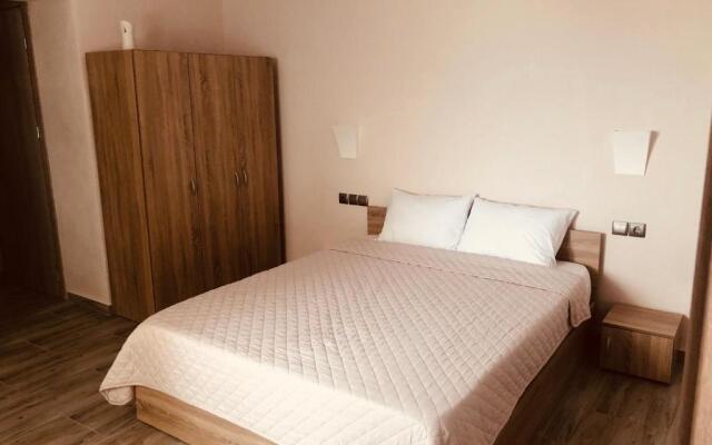 Angela Apartments & Studio