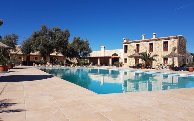Lifestyle Resort Ollymar- Swinger Friendly