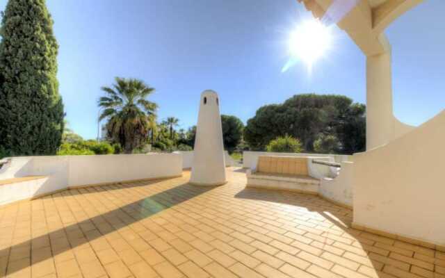 Villa - 4 Bedrooms with Pool and WiFi - 105890