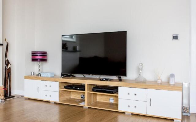 City Centre House - 5 bedrooms - sleeps up to 9