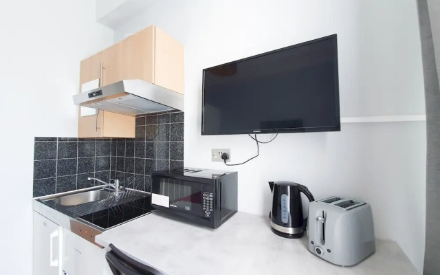 Modern Studio in the Heart of Acton