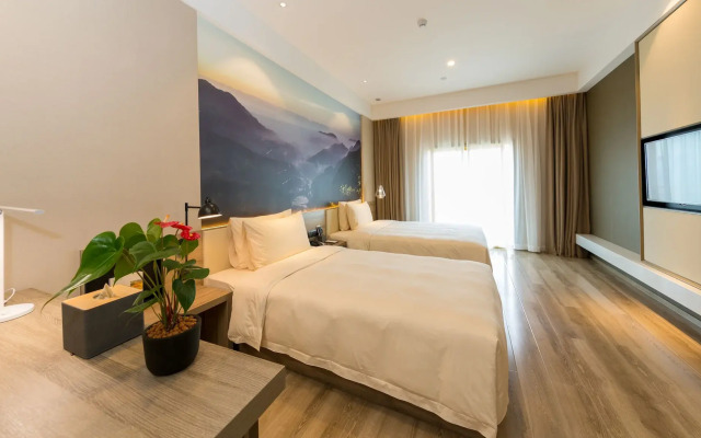 Atour Hotel (Chongqing Hongyadong Riverside)