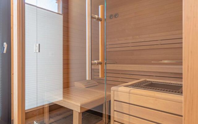 Luxury Chalet in Ennsling near Schladming with Private Spa