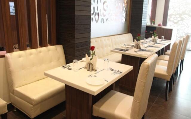 Hotel Poonam Plaza