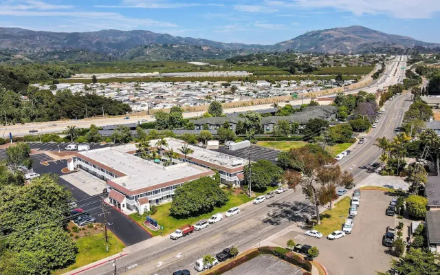 Studio 6 Suites Carpinteria, CA–Santa Barbara - South