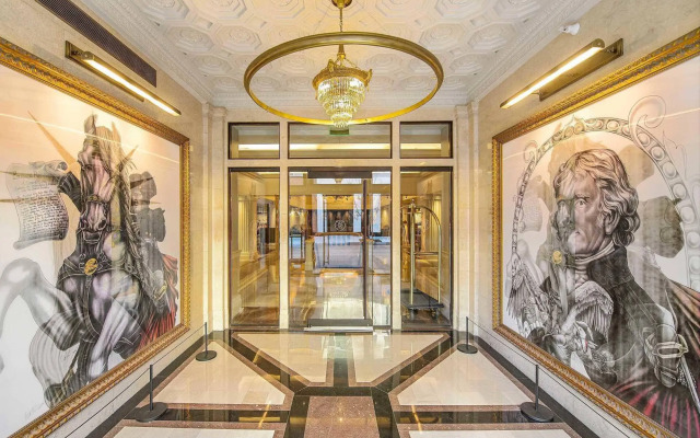 WATERMARK Baton Rouge, Autograph Collection