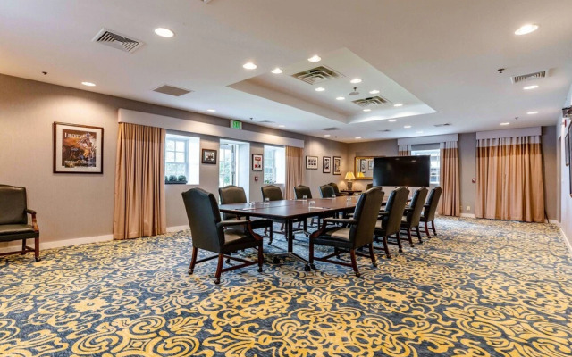 Mill Falls Resort Collection at the Lake