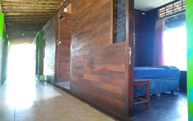 Penginapan BoB Home
