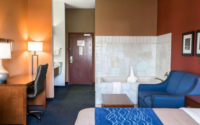 Comfort Inn Crystal Lake - Algonquin