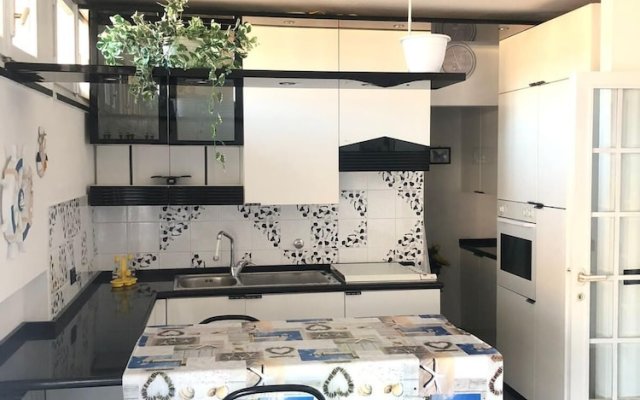 SESTRI MARE 5 AR122 (3 guests)