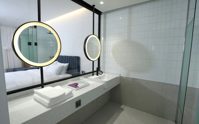 Orchid Hotel