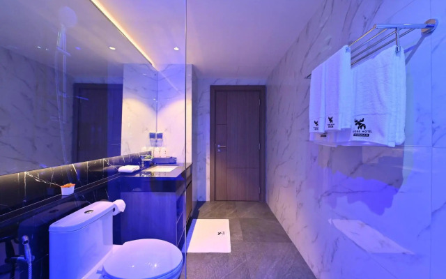Moose Hotel Nimman